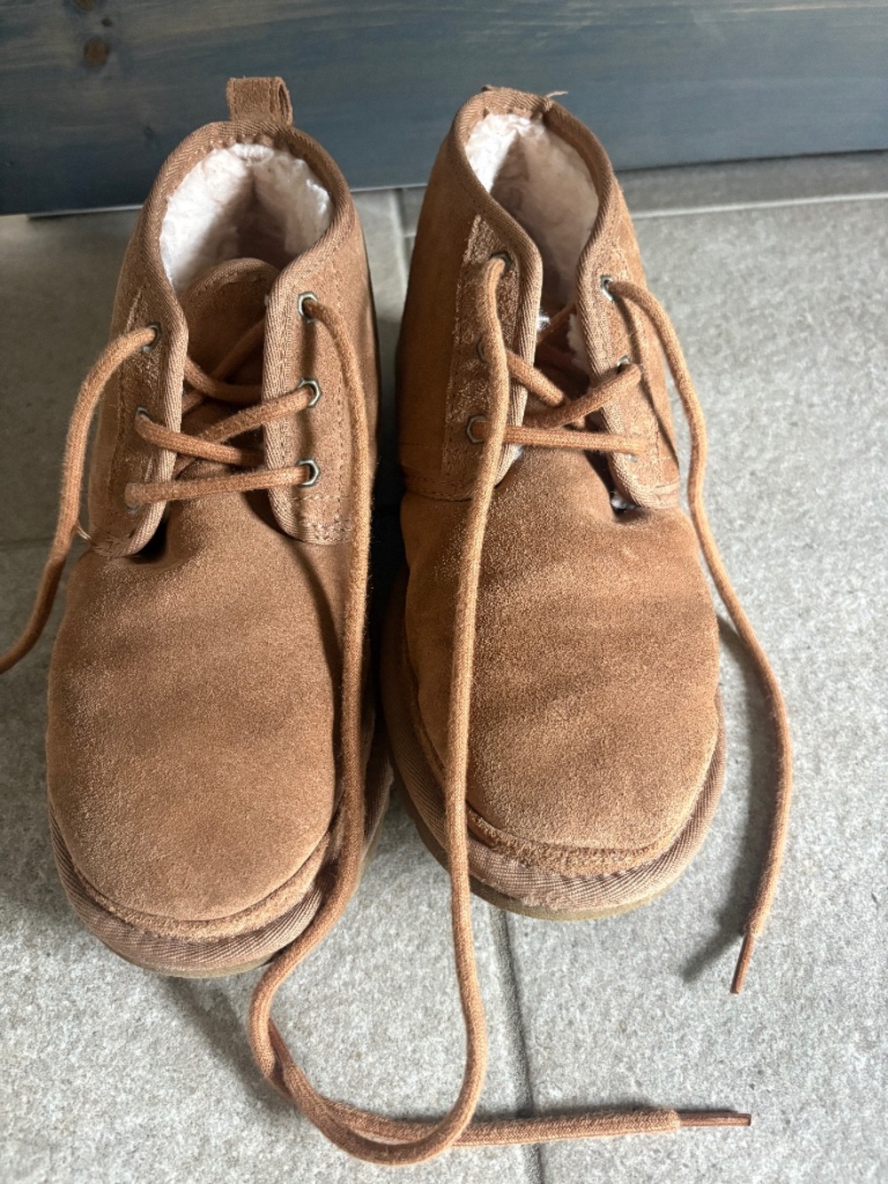 Men's Ugg's size 8